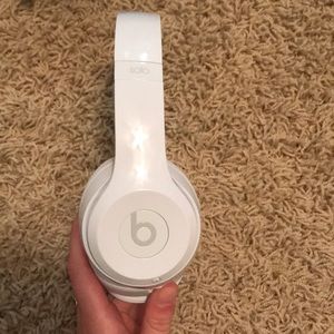 Beats Solo Wireless Headphones